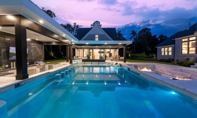 South Dennis House | Dennis Family Retreat: Private Pool, Sauna & Beach Fun!