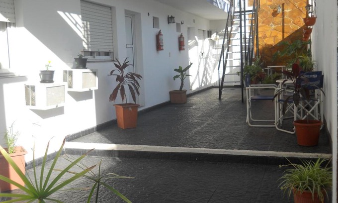 Victoria Hotel | Dennisse Hotel