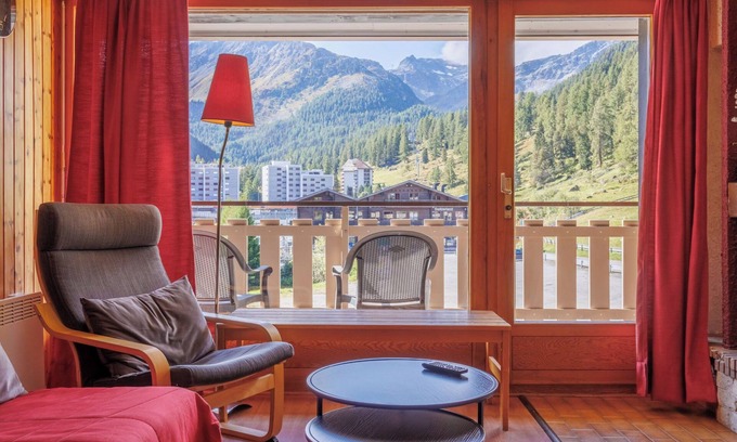 Noveli Apartment | Inviting Dents Rousses H2: Lakeside Retreat with Spa & Kitchen