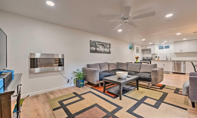 Club Crest House | Modern Duplex with Patio near Olde Town Arvada