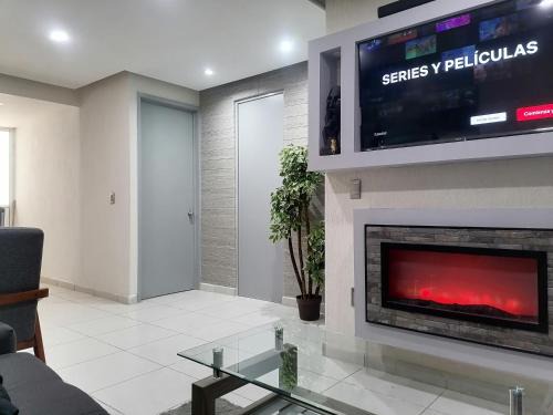 San Pedro Tlaquepaque Apartment | Highly Rated Depa 19B Central Nueva: Family-Friendly Stay