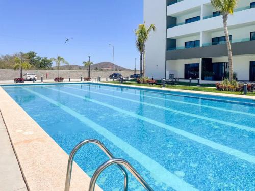 Villa Marina Apartment | Relaxing Getaway: Depa con Alberca near Playa Cerritos