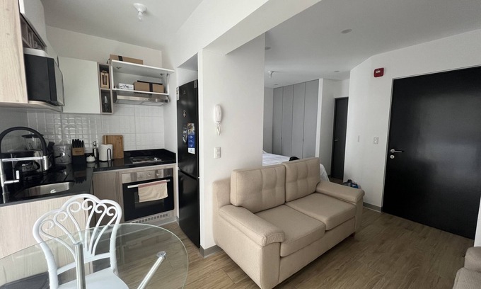 Sector 1 House | Cozy Studio in Magdalena Near San Isidro with Spa & Breakfast