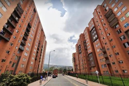 Bogota Apartment | Private Retreat in Residential Area with Pool & Gym