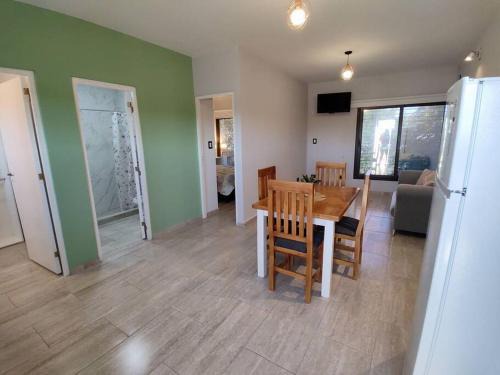 Las Heras Apartment | Ideal Getaway for 3 Guests with Child-Friendly Amenities