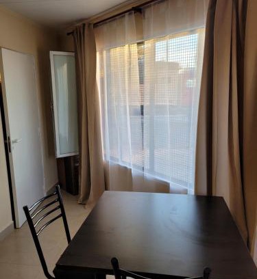 Tres Arroyos Apartment | Central Getaway with Breakfast & Family-Friendly Features