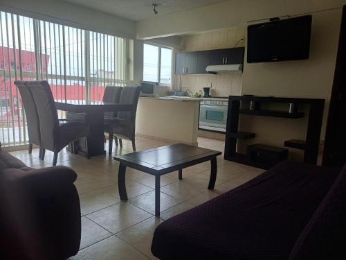 Toluca City-Centre Apartment | Cozy and Complete Retreat in Toluca with Pet-Friendly Perks