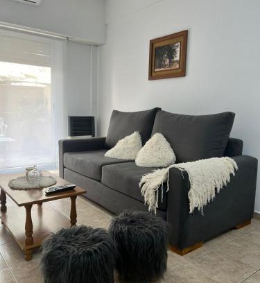 Chivilcoy Apartment | Budget-Friendly Stay at Departamento Cata - Rated 10/10