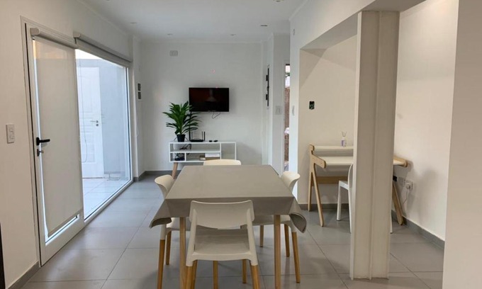 Bahia Blanca Apartment | Pet-Friendly Departamento con Patio - Rated 10/10 by Guests