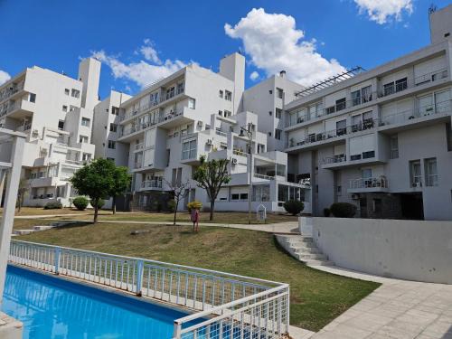 La Calera Apartment | Departamento de 1 dormitorio amoblado con cochera y pileta