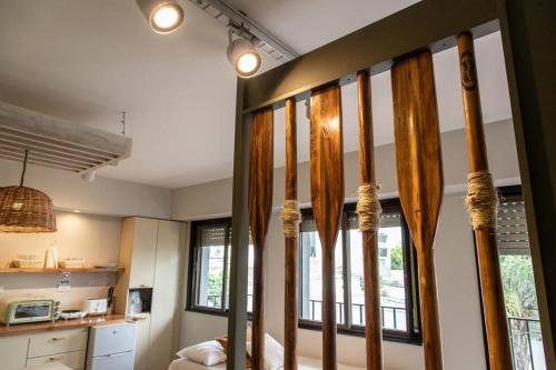 Campana Apartment | Riverfront Retreat: Guest Rated 9.8 with Family-Friendly Perks
