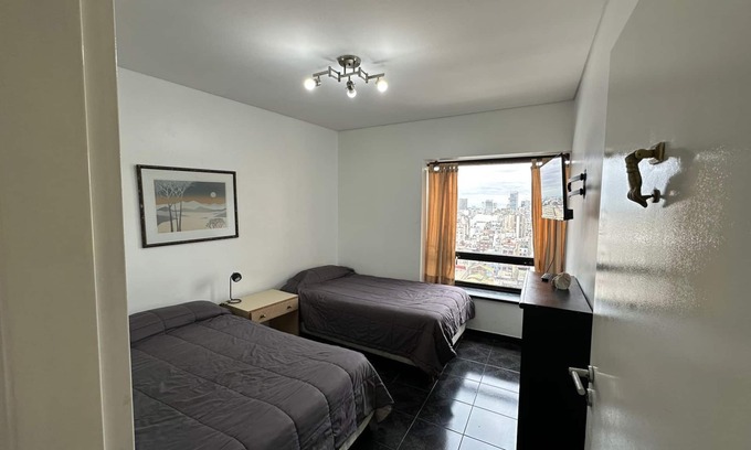 Abasto Apartment | Sky-High Retreat: Family-Friendly Apartment on 18th Floor