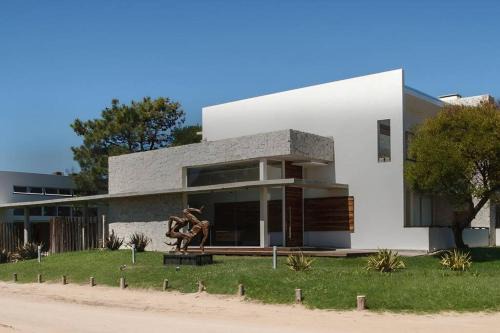Las Gaviotas Apartment | Ocean View Retreat: Departamento en Punta 30, Mar de las Pampas