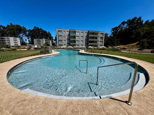 Papudo Apartment | Beautiful 2-Bedroom Apartment in Punta Puyai with Pool