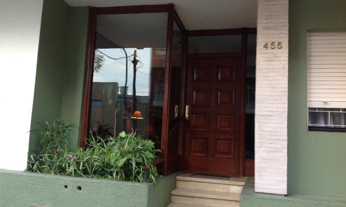 Olivos Apartment | Top-Rated Departamento Olivos near the Puerto with Breakfast
