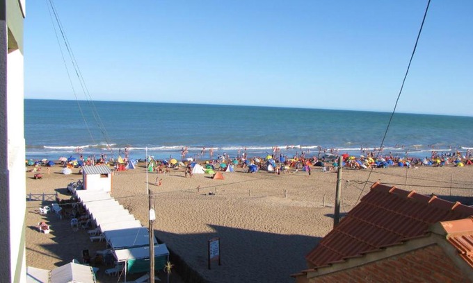 Villa Gesell Apartment | Oceanfront Departamento Villa Gesell Centro with Sea Views