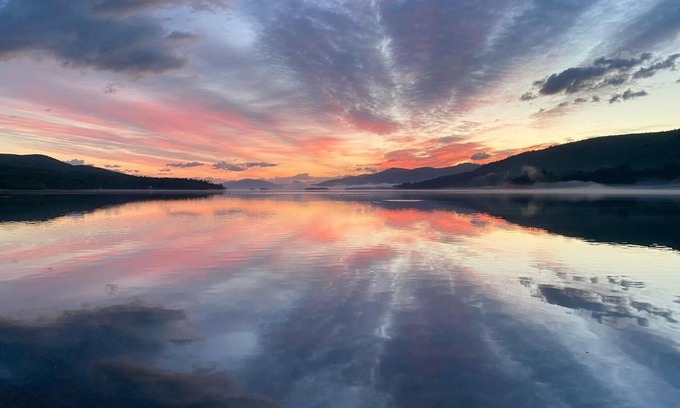 Lake George Hotel | Discover Depe Dene Lakeside Resort with Pool & Private Beach