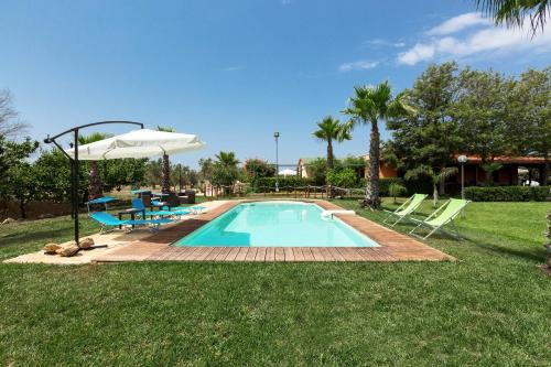 Matino House | Explore Dependence di Villa Dea: Pool, Family-Friendly Haven