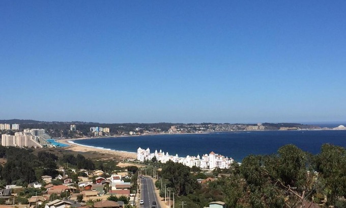 Mirasol Apartment | Oceanfront Retreat at Depto Algarrobo Mirasol 2 - Rated 9/10