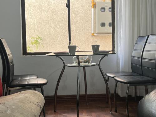 San Miguel Apartment | Budget-Friendly Depto con Garaje in Calacoto