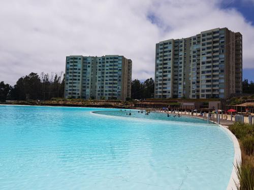 El Tabo Apartment | Relaxing Retreat with Pool and Ocean View in Las Cruces