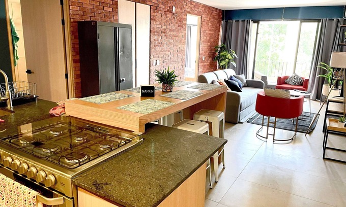 Lafayette Apartment | Stylish Soho Morelos Apartment with Spa and Kitchen