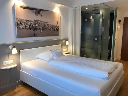 Sankt Michaelisdonn Hotel | Enjoy Comfort at Der Kleine Hans with Breakfast Included