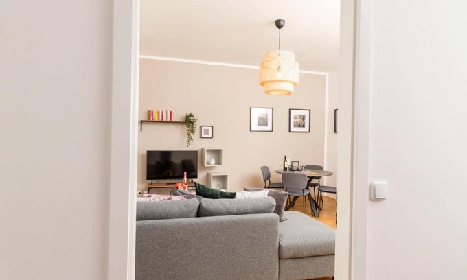 Linden-Sud Apartment | Pet-Friendly Retreat: Der Schatz von Hannover Awaits You