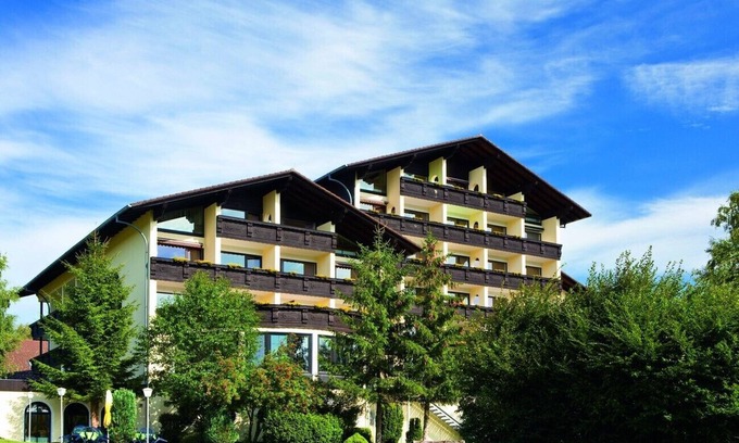 Langelsheim Hotel | Experience Comfort at Der Wolfshof: Pool, Spa & Family Fun