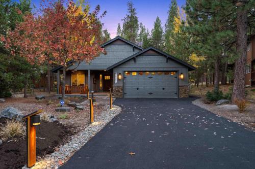 Three Rivers House | Discover Deschutes Riverhaus: Family & Pet Friendly Getaway