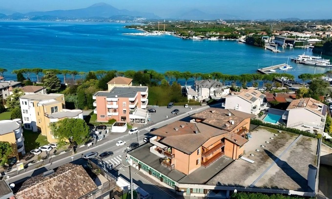 Peschiera del Garda Apartment | Desenzanoloft Casa degli Artisti