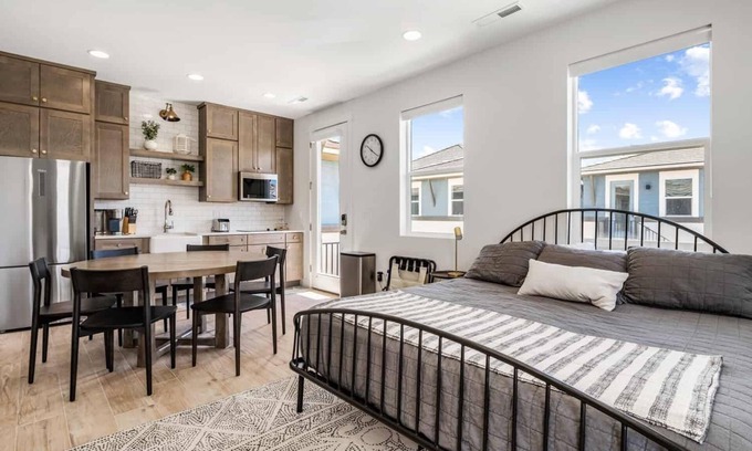 St. George House | Desert Brooke Casita: Poolside Retreat with Balcony Views