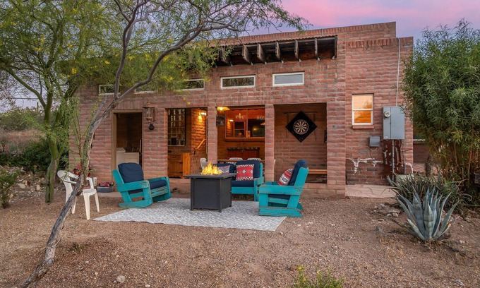 Del Cerro Estates House | Cozy West Tucson Dream - Near Downtown & Pet Friendly