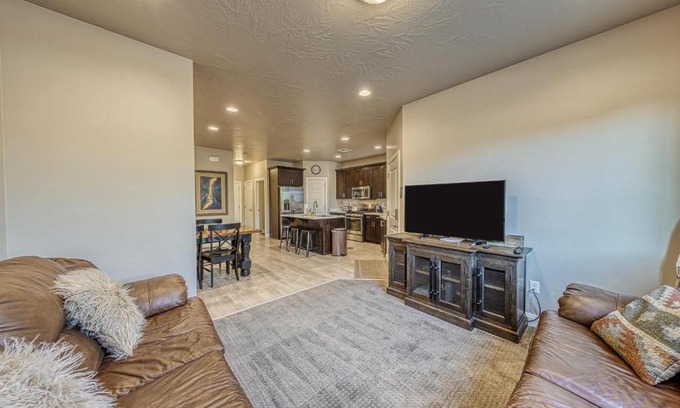 Sienna Hills House | Desert Glow: Family-Friendly Retreat with Pool & Hot Tub