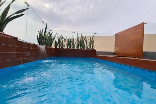 Ica Apartment | Cozy Mini Apartment for 6 with Pool & Pet-Friendly Perks