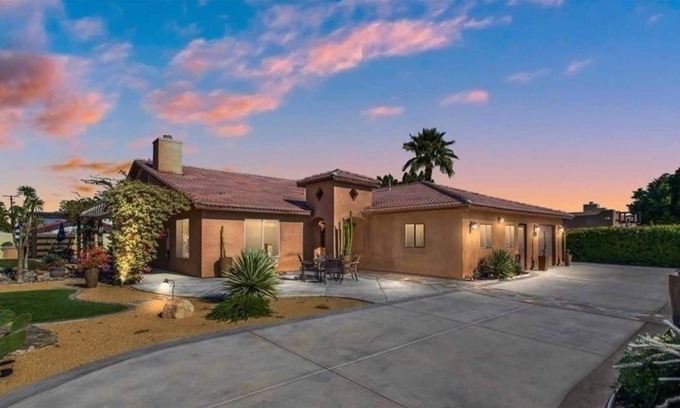 Bermuda Dunes Villa | Desert Oasis: 5-Bedroom Retreat with Private Pool & Spa