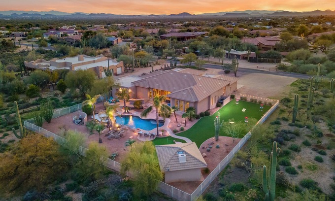 Desert Hide-a-way House | Desert Oasis: Pool, Spa & Golf - Guest Rated 10/10