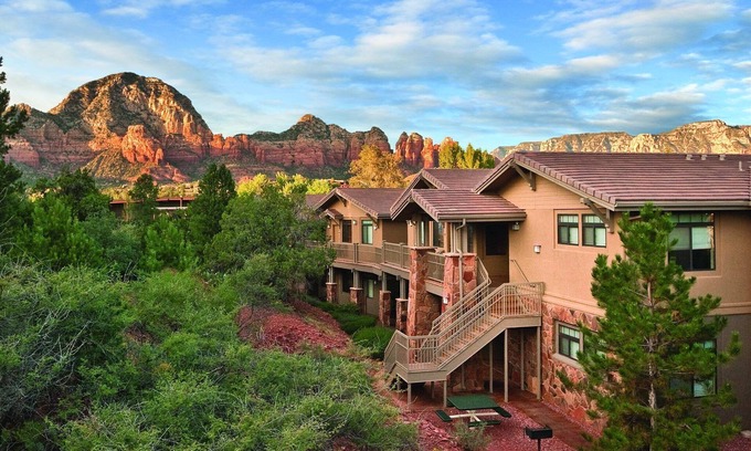 West Sedona Resort | Outdoor Oasis: Desert Resort near Cathedral Rock Hiking