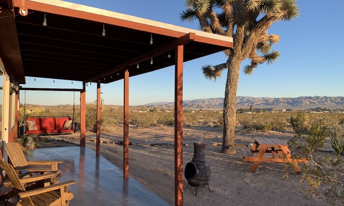 Joshua Tree House | Secluded Desert Retreat Near JTNP with Family Amenities