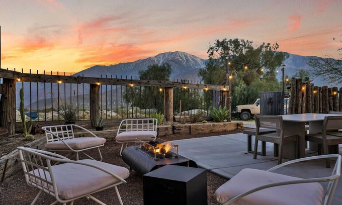 Riverside County House | Desert Zen: Relaxing Retreat with Pool and Hot Tub