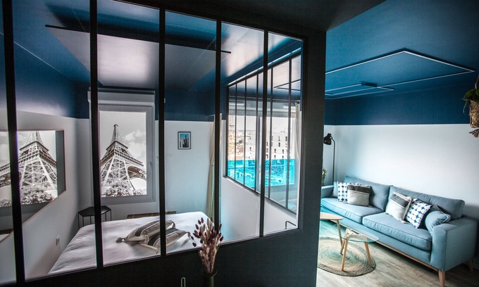 Romainville Apartment | Stylish Apartment Near Porte de Paris with Great Amenities