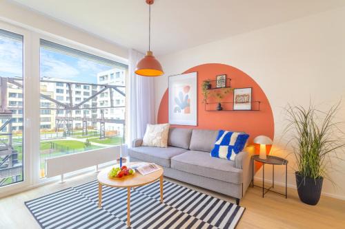 Holesovice Apartment | Stylish Apartment with Balcony and Yoga, Near City Center