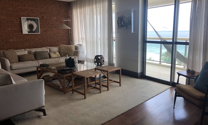 Sao Conrado Apartment | Stylish Apartment on São Conrado Beach with Pool & Spa
