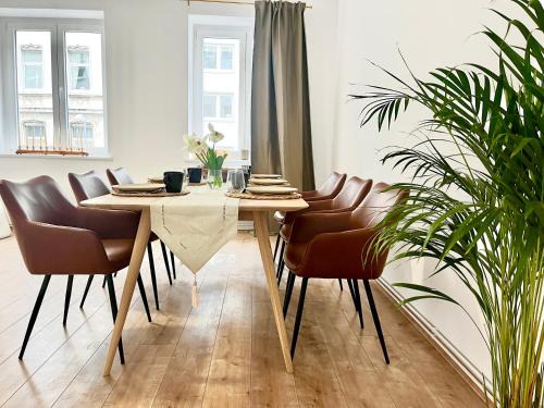 Mitte Apartment | Stylish Design Apartment with Parking in City Center