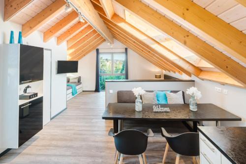 Bensheim Apartment | Exceptional Oceanfront Retreat at Apartmenthaus Horster