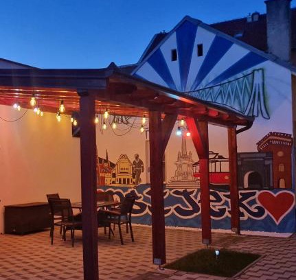 Osijek Apartment | Guest Rated: Design Apartments Red Blue for Families