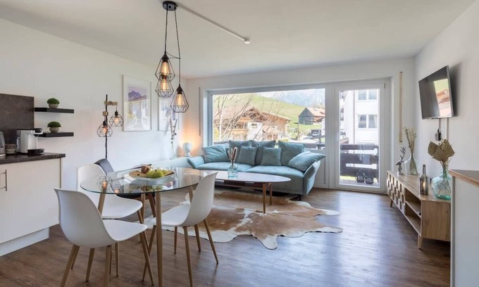 Rappele Apartment | Stylish Apartment "Alpenglühen" Near Breitachklamm Gorge