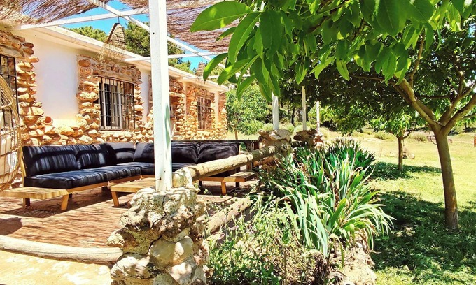 Almunecar Cabin | Idyllic Cabaña de Diseño at Esencia Lodge in the Woods