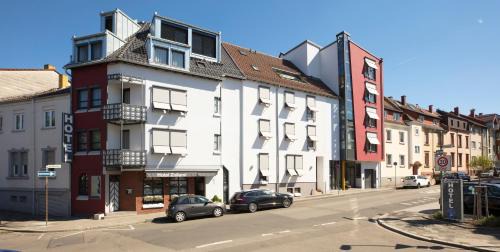 Kaiserslautern Hotel | Stylish Design Hotel Zollamt: Rated 9/10 with Breakfast & Hot Tub