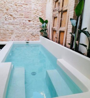 El Cabanyal Apartment | Designed Casa with Private Pool Steps from the Ocean